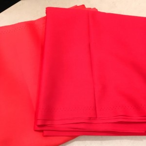 赤い布